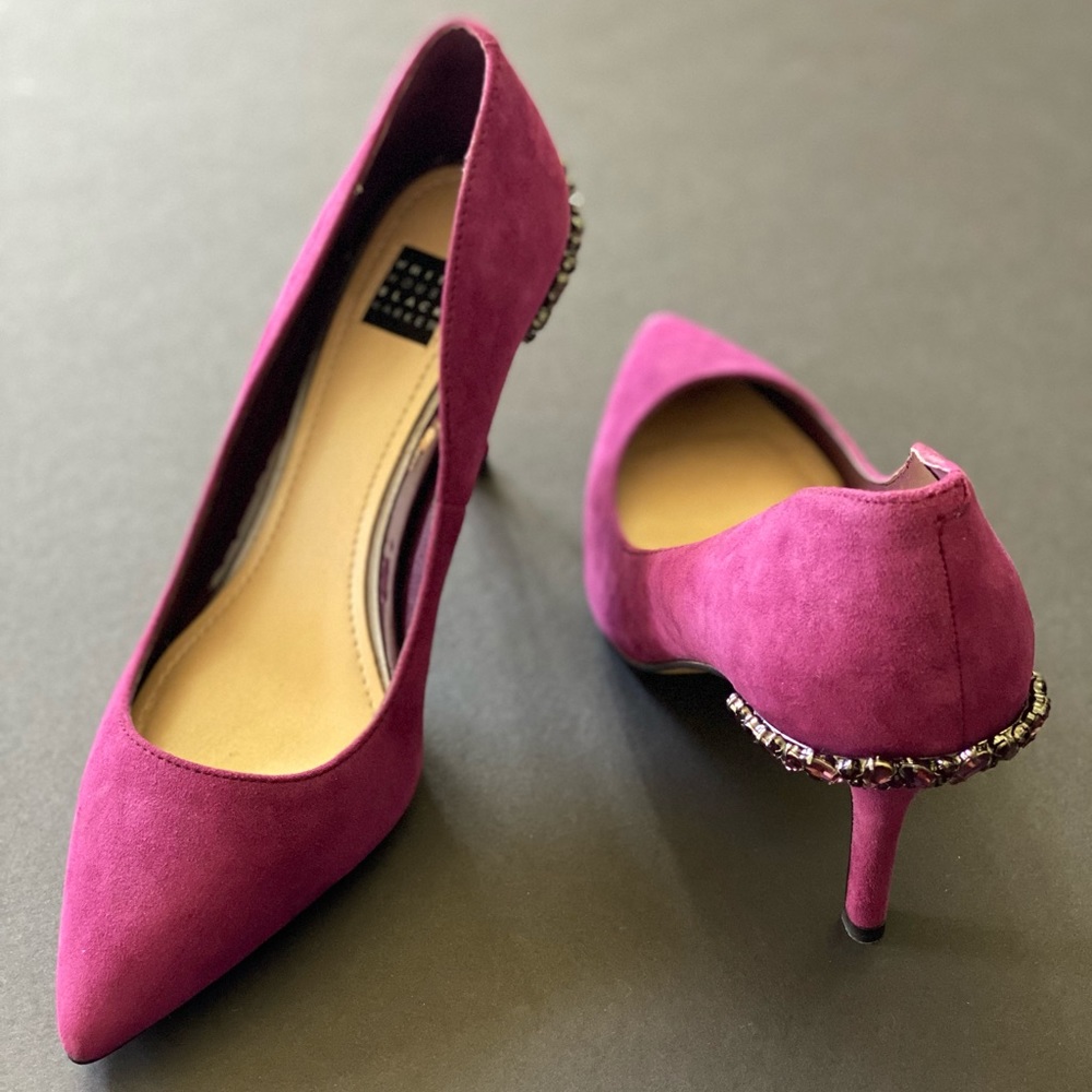 White House Black Market heels size 6